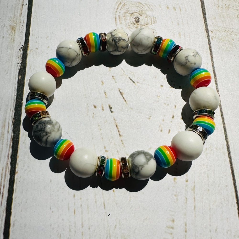 Marbled White and Rainbow Beaded Stretch Bracelet 🌈 - Picture 2 of 2
